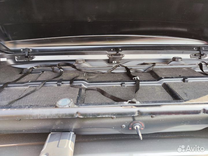 Багажный бокс на крышу Thule Dynamic M 800 чёрный