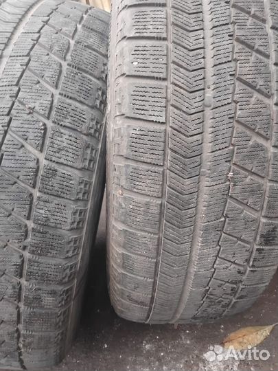 Bridgestone Blizzak VRX 215/60 R16