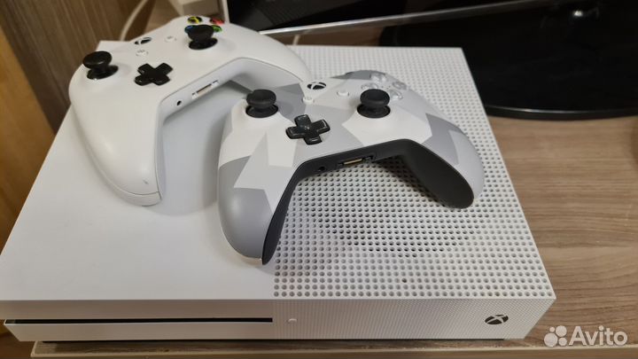 Xbox One s 500 gb