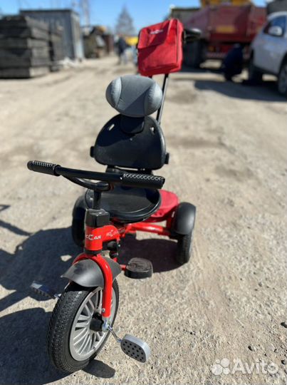 Детский велосипед с родительской ручкой