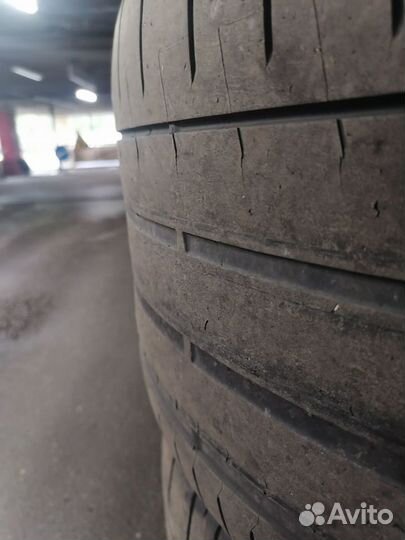 Pirelli P Zero 295/35 R21 и 315/35 R21