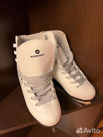 Коньки детские р.32 новые