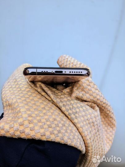 iPhone Xs, 256 ГБ
