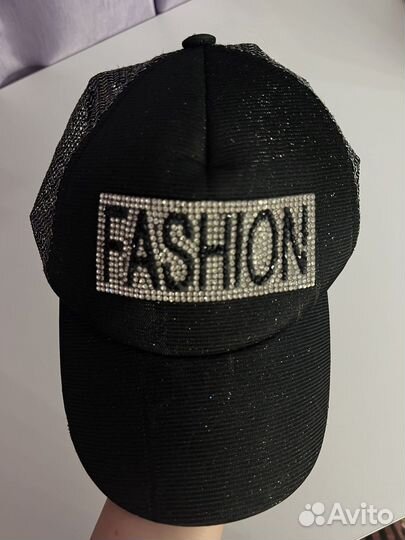 Кепка со стразами женская