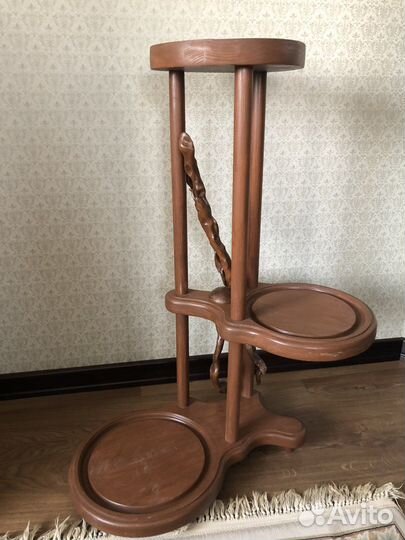 Подставка под цветы