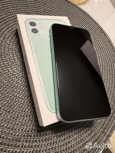 iPhone 11, 64 ГБ