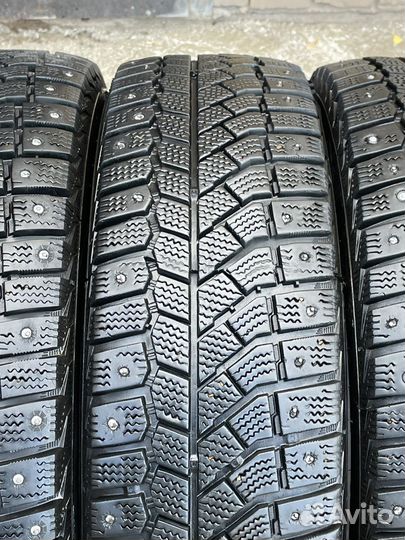 Viatti Brina Nordico V-522 185/65 R15 88T