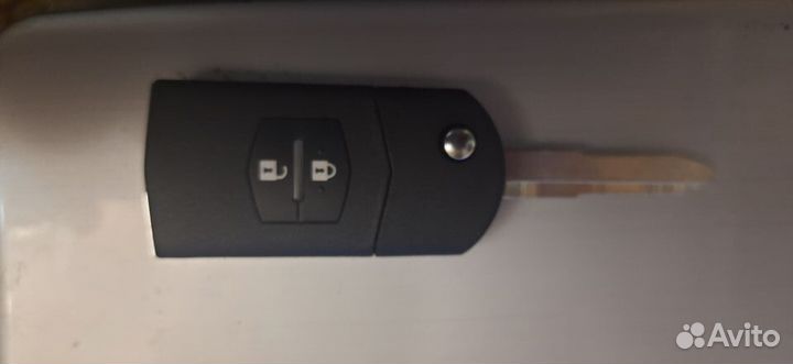 Выкидной ключ на Мазда