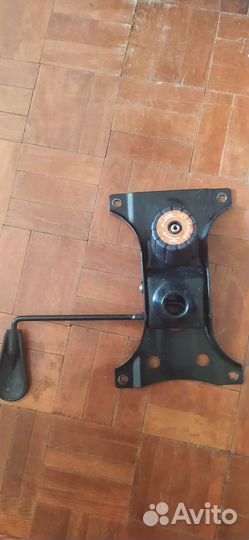 Запчасть для офисного кресла