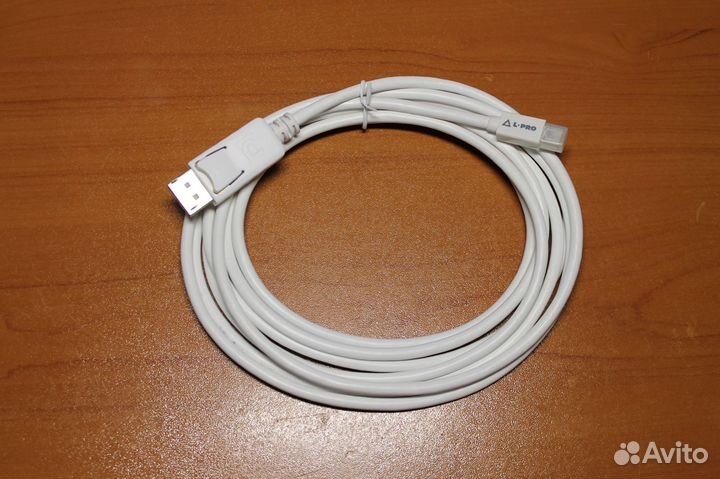 MiniDisplayPort - DisplayPort. Кабель