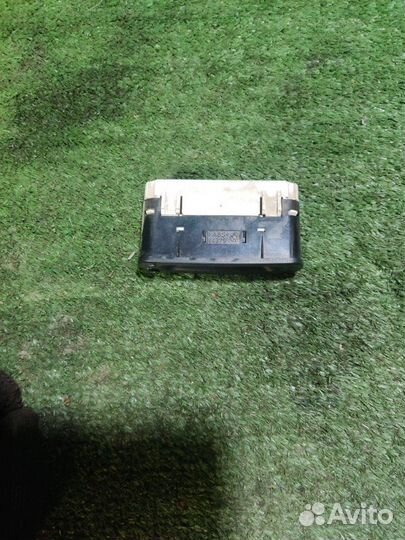 Часы Ford Fiesta 4