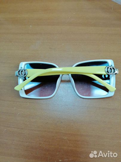 Солнцезащитные очки