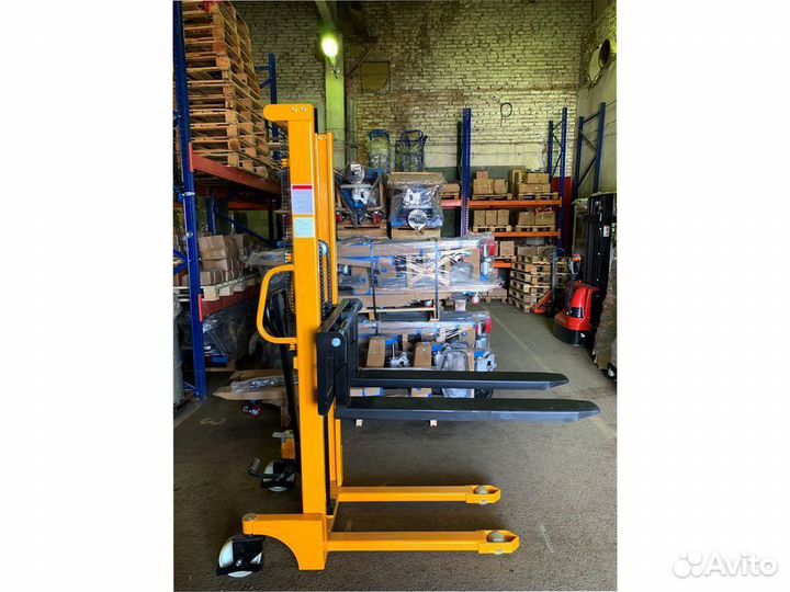 Штабелёр ручной