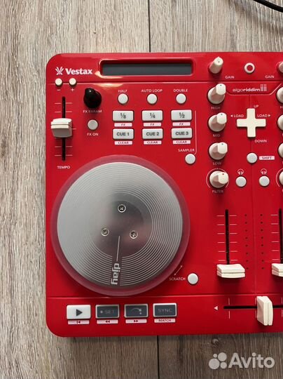 DJ контроллер Vestax Spin 2