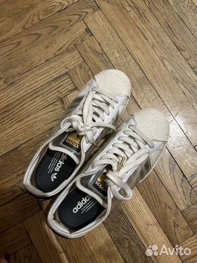 Adidas superstar