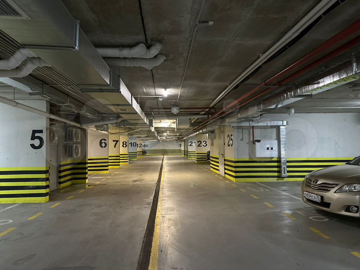 Машиноместо, 22 м²