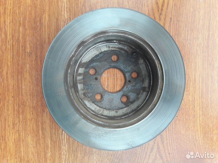 Диск тормозной задний Toyota Avensis T250