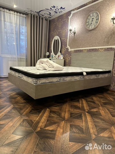 Парящая кровать