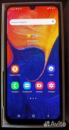 Samsung Galaxy A50, 4/64 ГБ