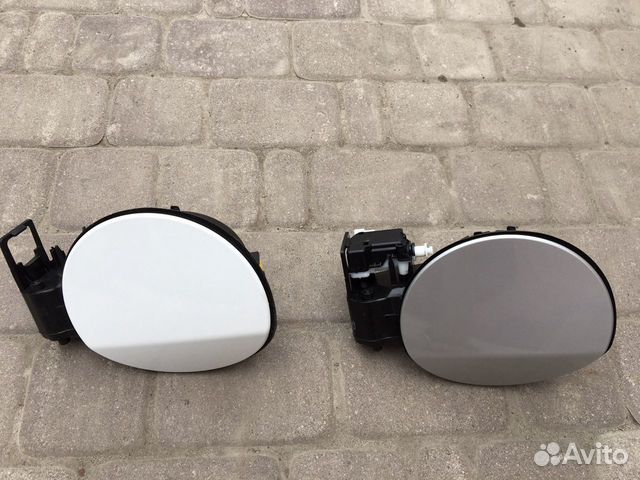 Крышка лючка бензобака Опель Астра J Джей