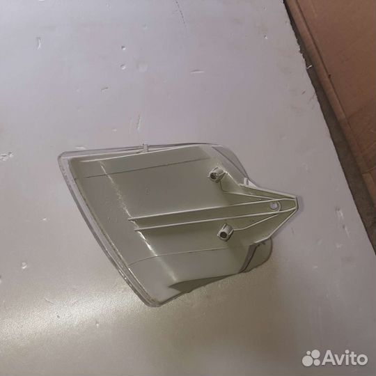 Поворотник левый на Форд Сиерра