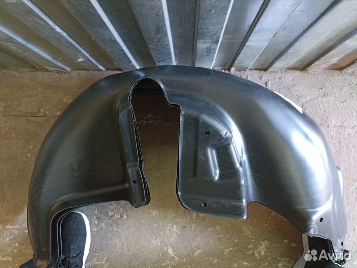 Подкрылок задний левый Chery Tiggo 7