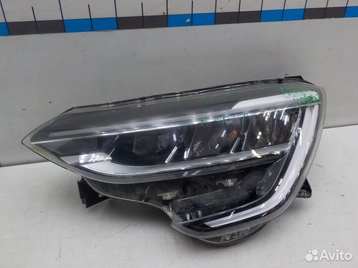 Фара левая Renault Arkana