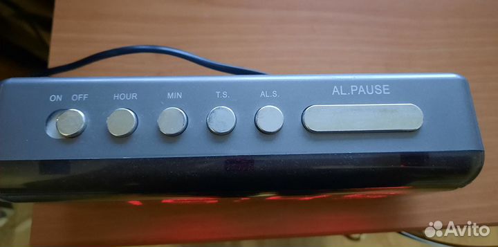 Часы VST - будильник - на запчасти