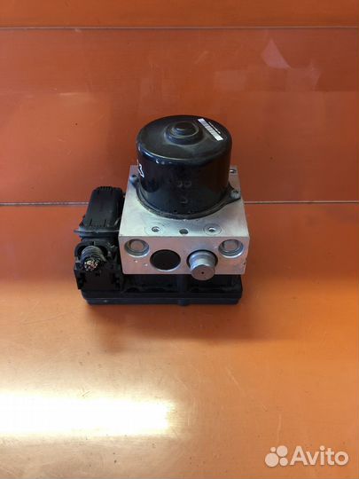 Блок (насос) ABS Nissan Navara D40 2004-2015