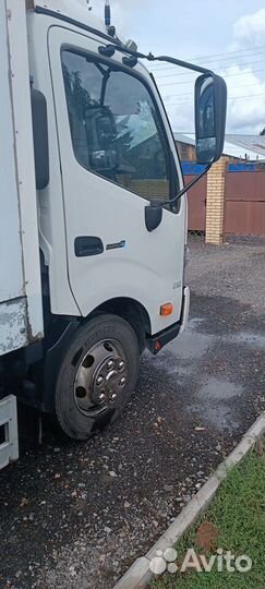 Hino 300 (Dutro), 2012