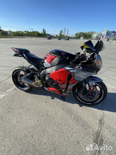 Honda cbr 1000 rr