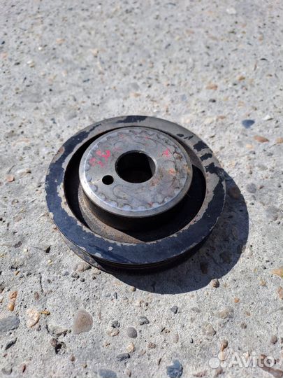 Шкив коленвала Subaru R2