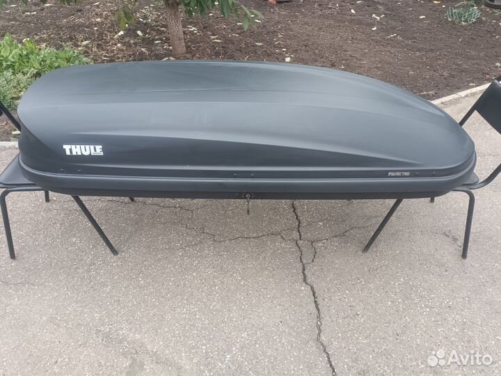 Автобокс на крышу thule