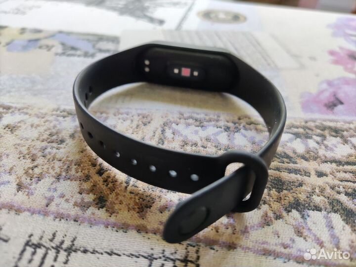 Фитнес-браслет Xiaomi Mi Band 4