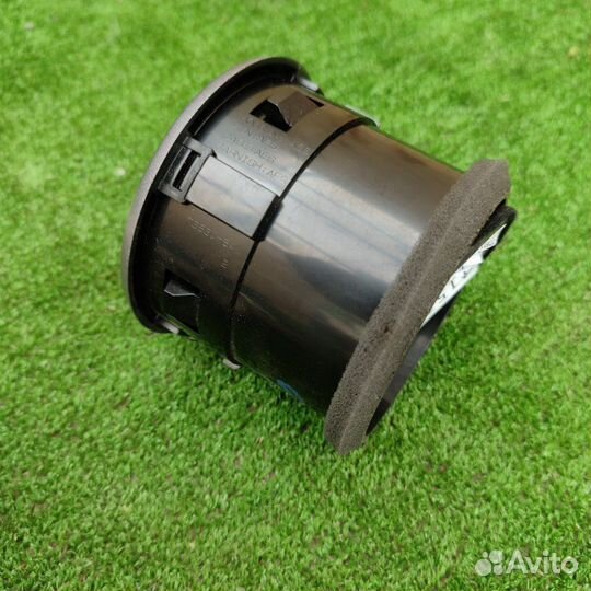 Решетка вентиляционная, дуйка левая Suzuki Grand