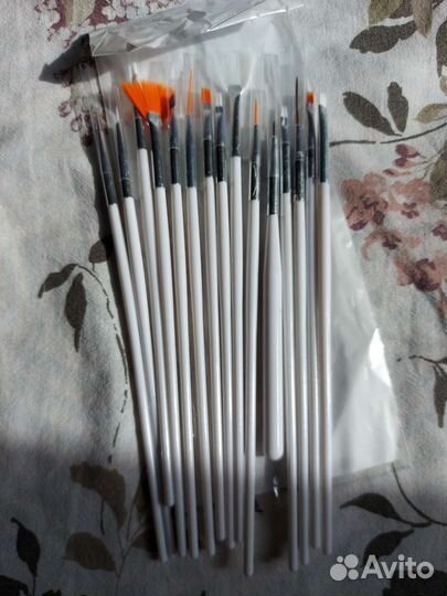 Кисти для маникюра новые