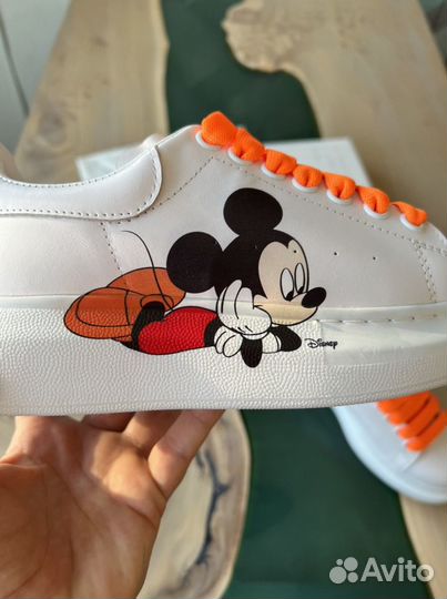 Oversized Sneaker alexander mcqueen disney