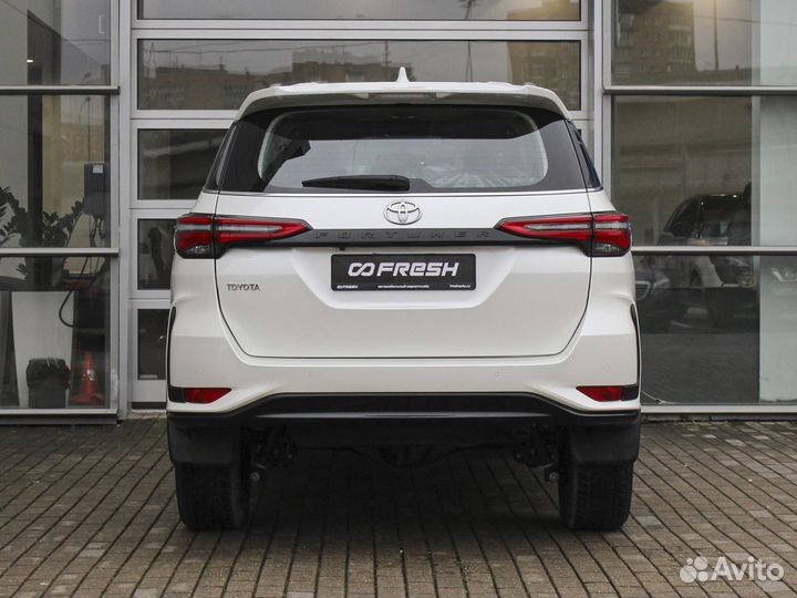 Toyota Fortuner 2.8 AT, 2022, 24 км