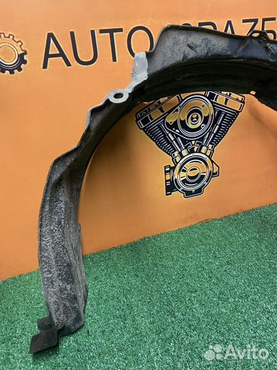 Подкрылок Передний левый Nissan Almera classic