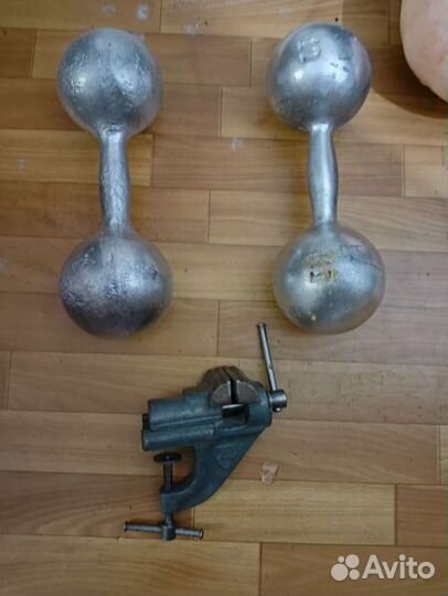 Гантели и тиски