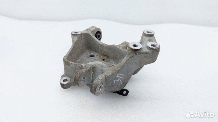 Б/У Б/У Кулак поворотный Состояние отличное