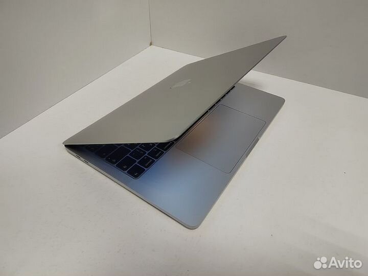 Ноутбук Apple MacBook Pro 13 2020