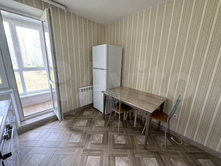 2-к. квартира, 60 м², 5/17 эт.