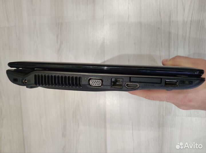 Ноутбук Asus 2ядра/4Gb/HD5730/SSD/HDD