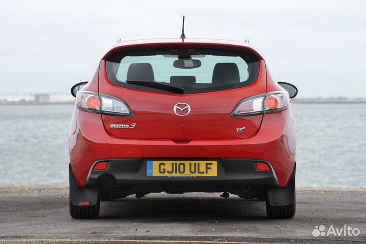 Катафот заднего бампера левый Mazda 3 BL хэтчбек