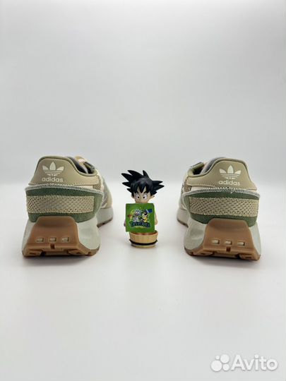 Кроссовки adidas retropy e5 белые