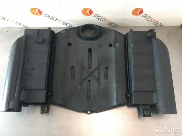 Корпус воздушного фильтра Mercedes Clk A209 M112