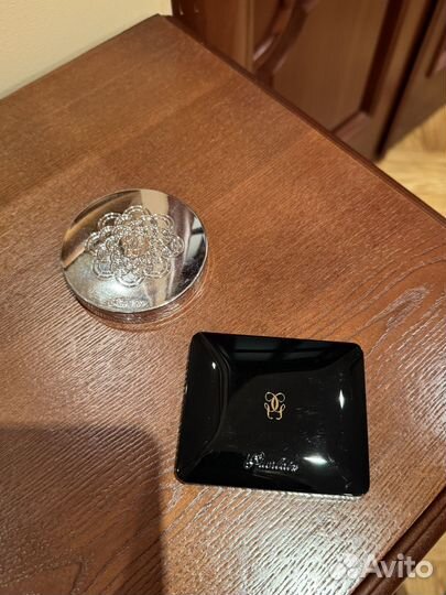 Guerlain meteorites compact ; румяна 01