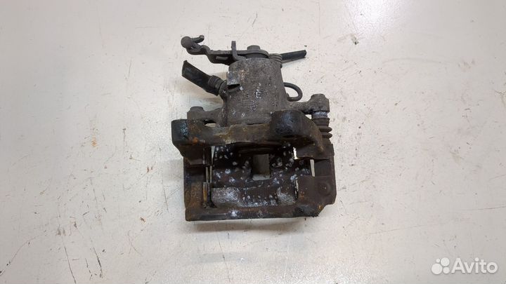 Суппорт левый задний Skoda SuperB