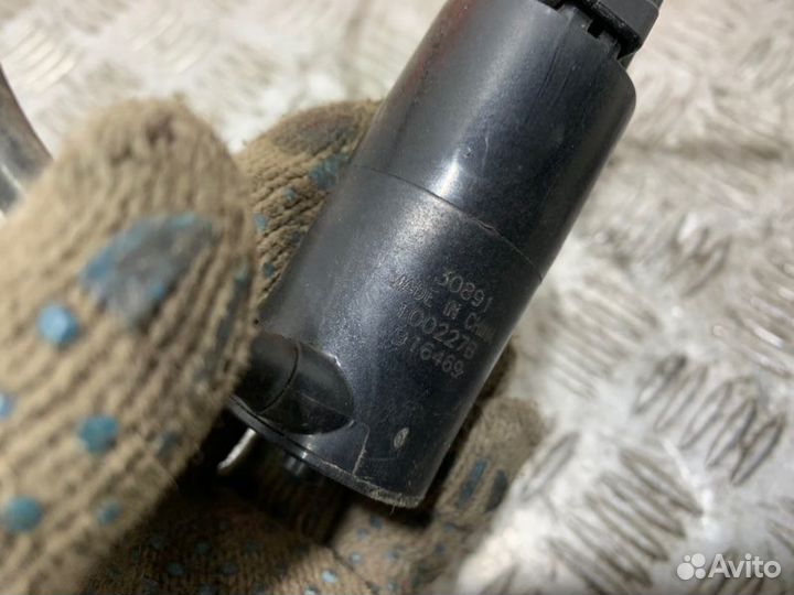 Насос омывателя Toyota Auris ZRE151